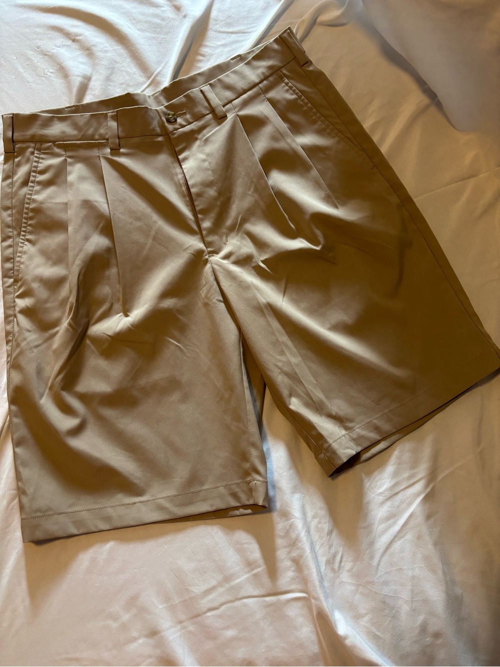 PGA Tour Men's Flat Front Chino Shorts in Khaki